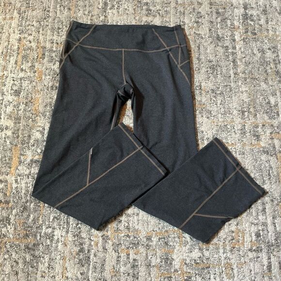 ATHLETA WIDE LEG YOGA PANTS! EUC! SIZE L - Picture 1 of 10